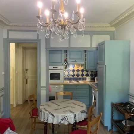 Charmant T2 Au Coeur Du Mont-dore Avec Wifi, Face Aux Thermes - Fr-1-415-95 Le Mont-Dore