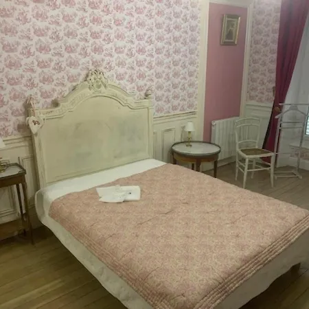Charmant T2 Au Coeur Du Mont-dore Avec Wifi, Face Aux Thermes - Fr-1-415-95 Apartamento Le Mont-Dore